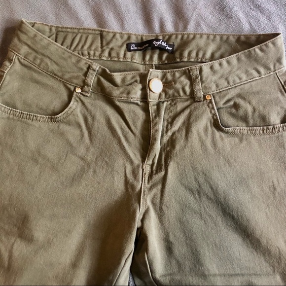 2x pairs of Jeans - Picture 7 of 10